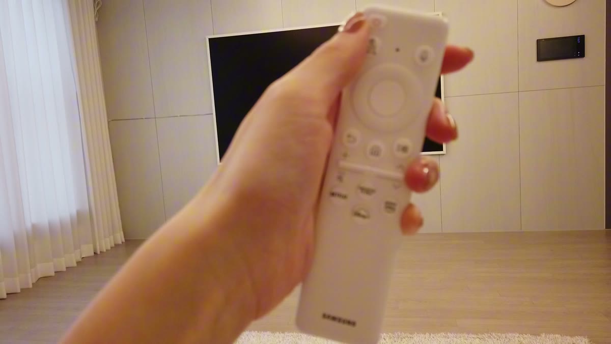 삼성 리모컨 — 아트 모드와 TV 설정용